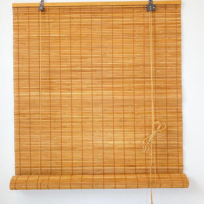1,8 m Nature Bamboo Roll Up Shade do okien Kolorowe zasłony rzymskie Filtrowanie światła
